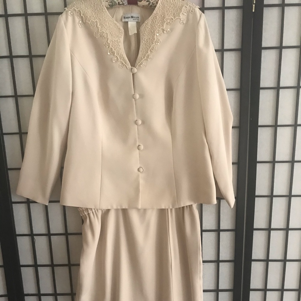 Karen Miller 80s PearlSkirt and Blazer Set Size 18